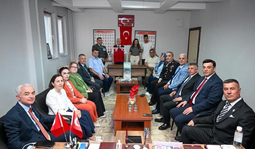 Vali Turan Şehit Aileleri ve Gazilerle Bayramlaştı