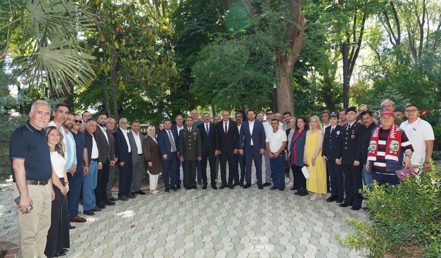Pınarhisar’da Bayramlaşma Programı Gerçekleştirildi
