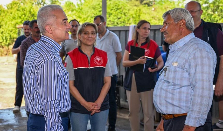 Vali Turan Kurban Kesim Alanını İnceledi