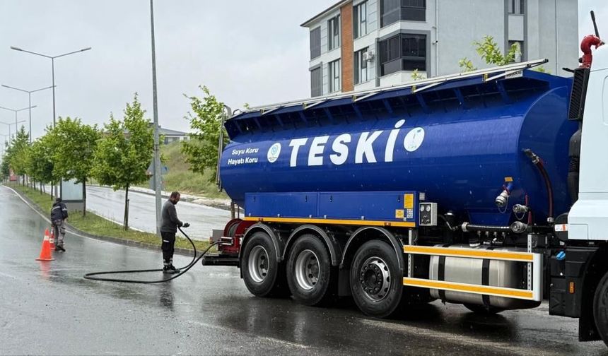 Tekirdağ'da sağanak etkili oldu, ekipler teyakkuza geçti