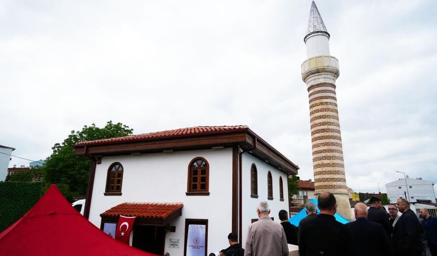 Edirne'de tarihi Şeyh Şücaeddin Camii yeniden ibadete açıldı