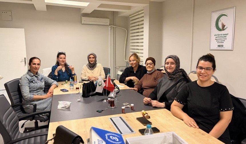 Yeşilay’dan Mendil Yapımı Atölyesi