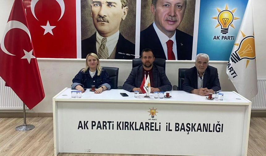 AK Parti İl Yönetimi Toplandı