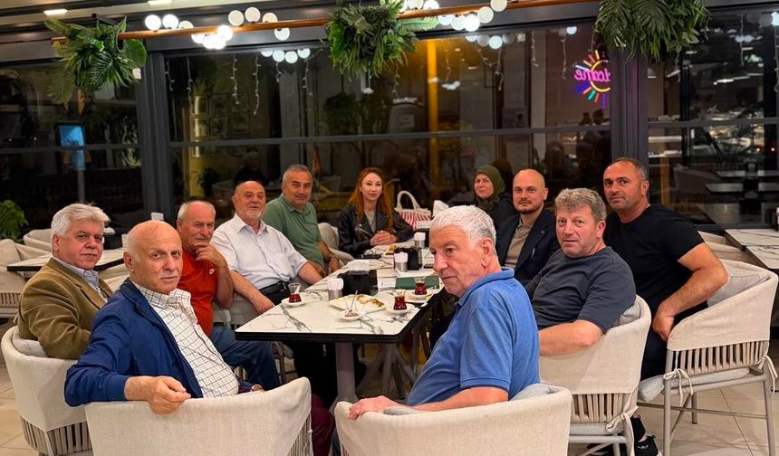 AK Parti Zafer Mahallesi’nde Toplandı