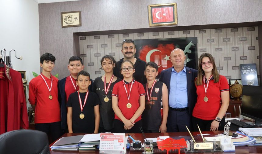 Büyükkarıştıran’da 19 Mayıs Turnuvaları Tamamlandı
