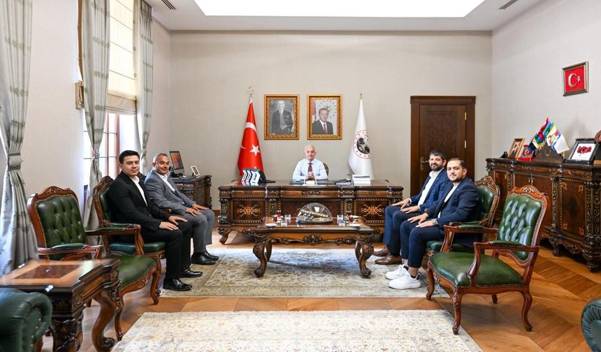 Vali Turan, Konuklarını Makamında Ağırladı
