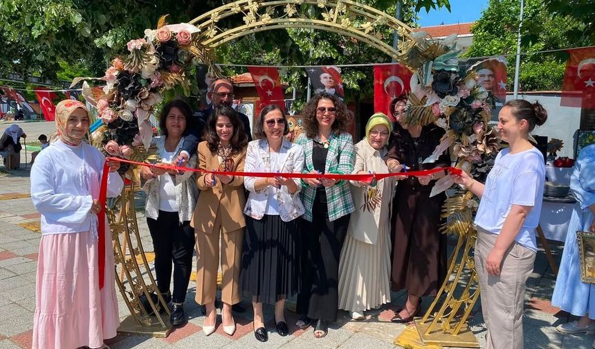 Kofçaz’da Yıl Sonu Sergisi Açıldı
