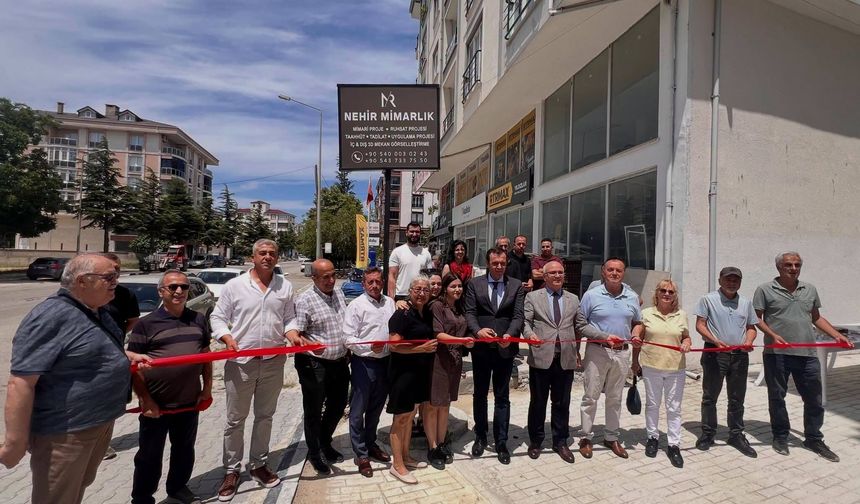 Başkan Özalp, Nehir Mimarlık’ın Açılışını Gerçekleştirdi