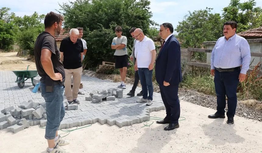 Vize’de Köy Yollarına Kilitli Parke Taşı Yatırımı