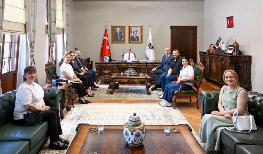 Vali Turan Sporcuların Velilerini Ağırladı