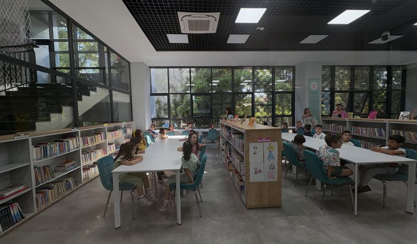 Öğrencilerden Kütüphaneye Ziyaret