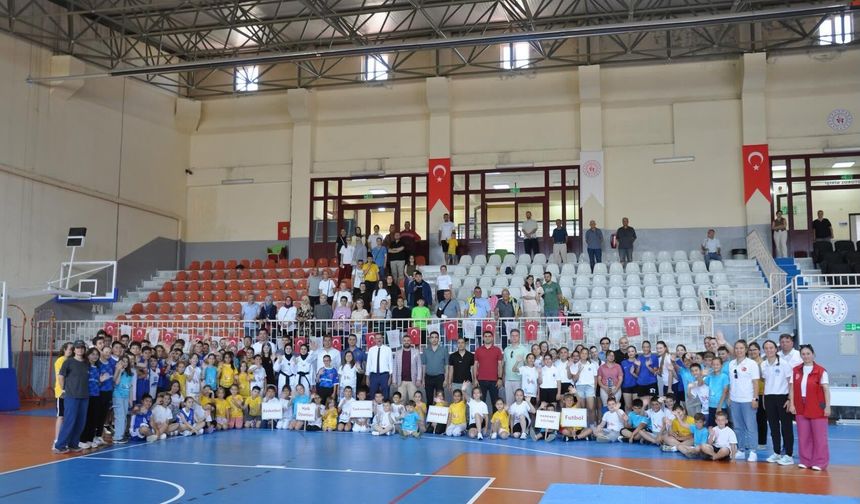 Pınarhisar’da Gençlik ve Spor Okulları Açıldı