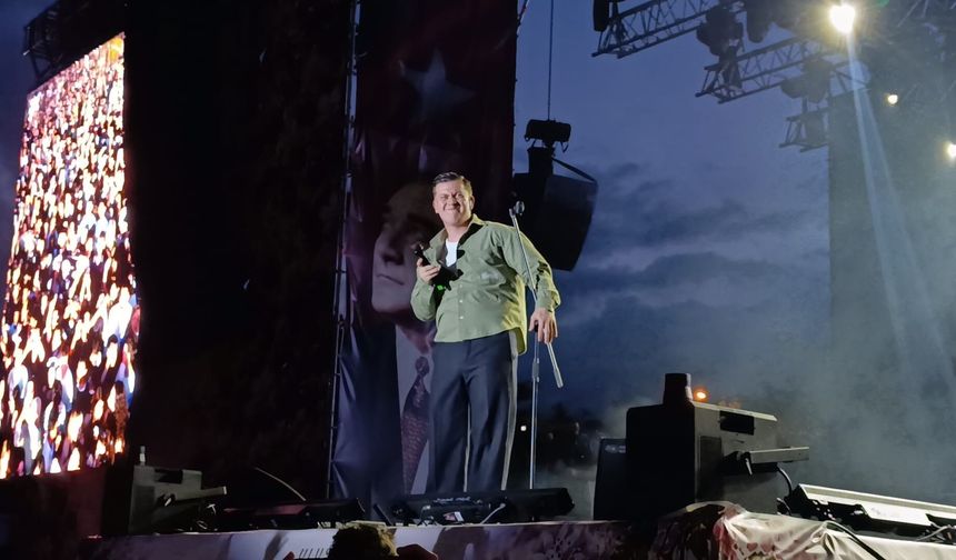 60. Uluslararası Tekirdağ Kiraz Festivali’nde Poizi ve Özbey rüzgarı esti