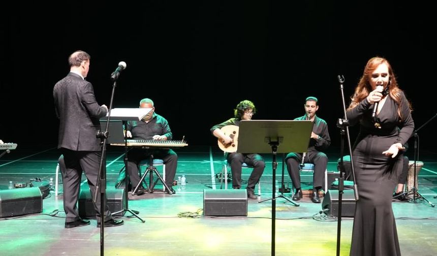 Tekirdağ'da Türk musikisi rüzgarı esti: "Bir Gönül Yolculuğu" sanatseverlerle buluştu