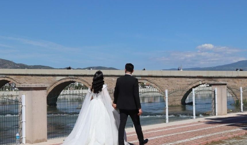 Cimrilik hem boşanma hem de tazminat sebebi
