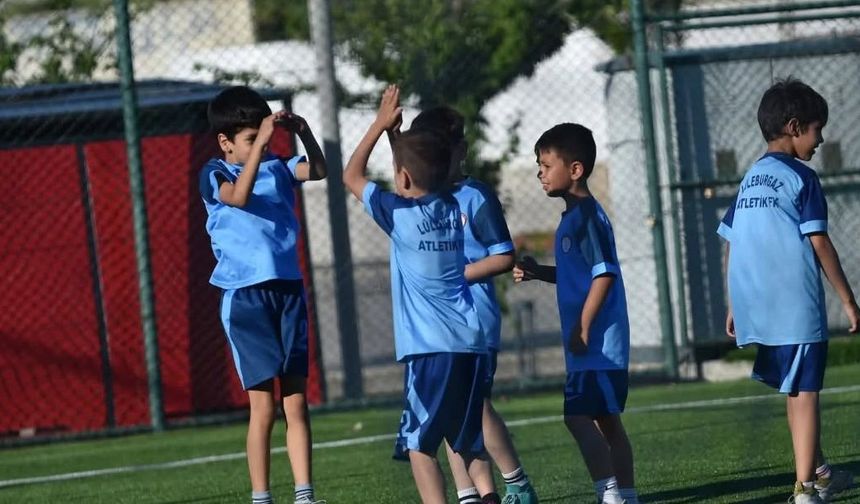 Minik Sporcular Gelişiyor