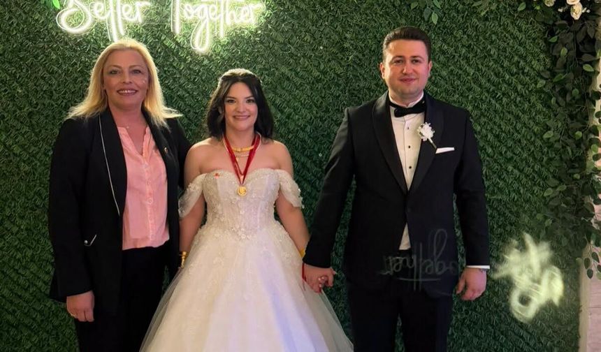 Başkan Çevikbaş Genç Çiftin Nikâh Sevincine Ortak Oldu
