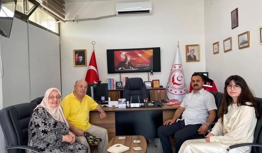 Şehit Ailesinden Sosyal Hizmet Merkezi Müdürlüğü'ne Ziyaret