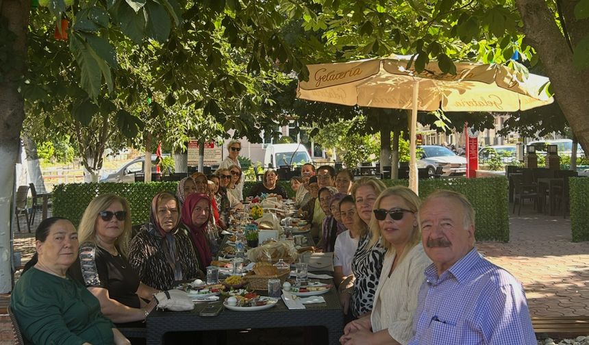 Kaynarcalı Kadınlar Kahvaltı Programında Buluştu