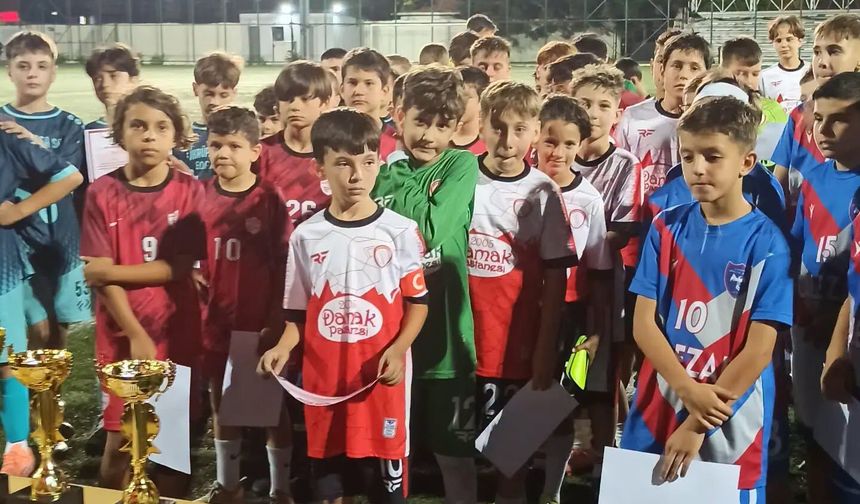 Lüleburgaz Atletik FK Turnuvayı Üçüncü Tamamladı