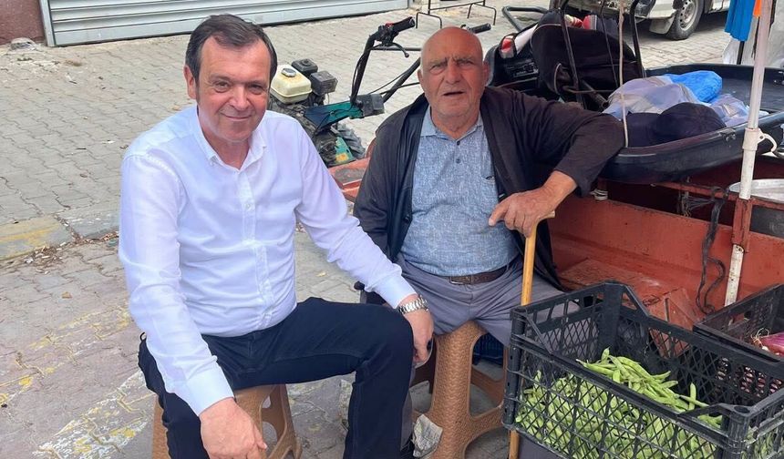 Başkan Özalp Pazar Esnafını Ziyaret Etti