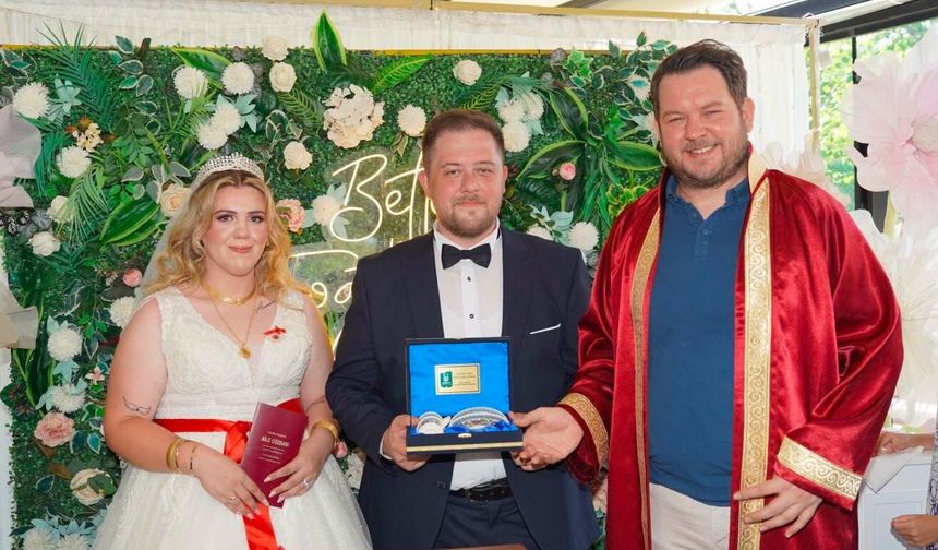 Başkan Talay Burçak ve Ömer Berkay’ın Nikâhını Kıydı