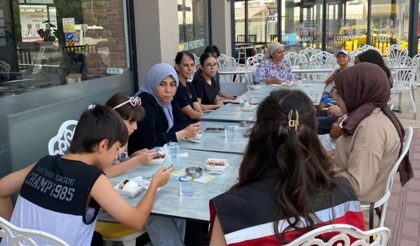 Lüleburgaz'da Çocuklar ve Aileler Dondurma Etkinliğinde Buluştu