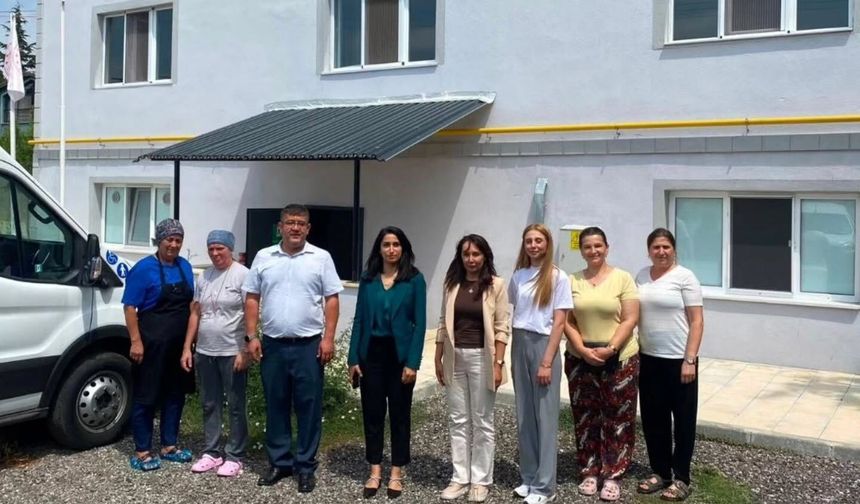 İl Müdürü Kumaş’tan Huzurevine Ziyaret