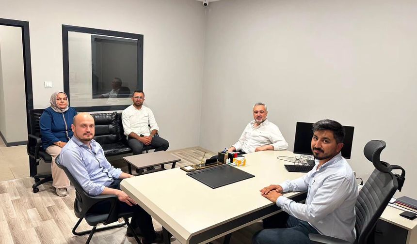 Milletvekili Sarıçam'dan Umut Yemek Firmasına Ziyaret