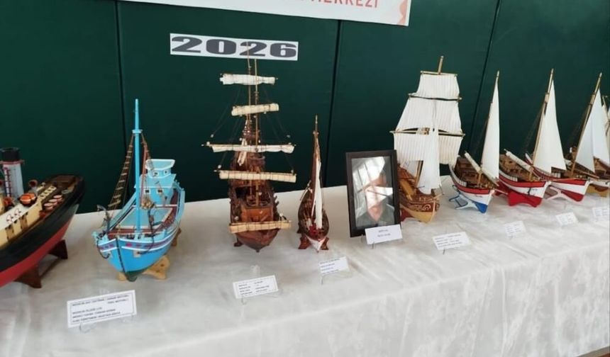 El emeğiyle tarihe yolculuk; Savaş gemilerini birebir ölçekle üretiyor