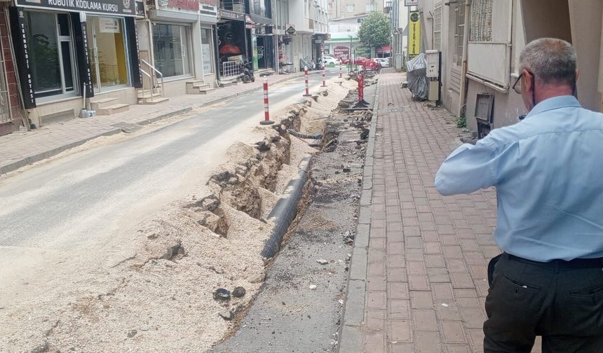 İçme Suyu Hattında Çalışmalar 100. Yıl Caddesi'ne Ulaştı