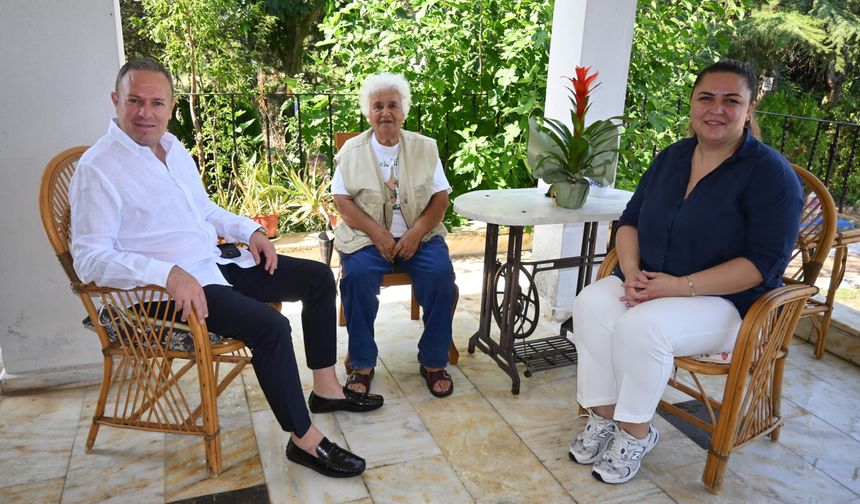 Kırklareli TSO'dan "Üzüm Ana" Hatice Kunt'a Geçmiş Olsun Ziyareti