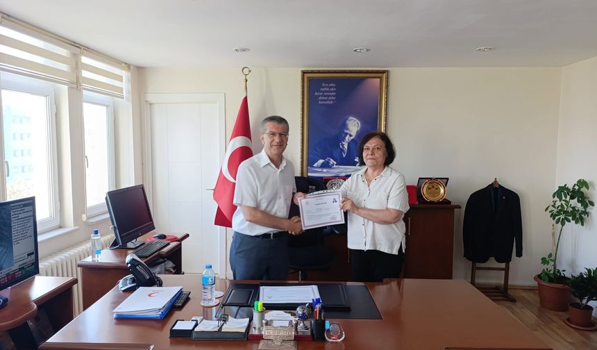 Başarılı Kamu Personeline Başarı Belgesi