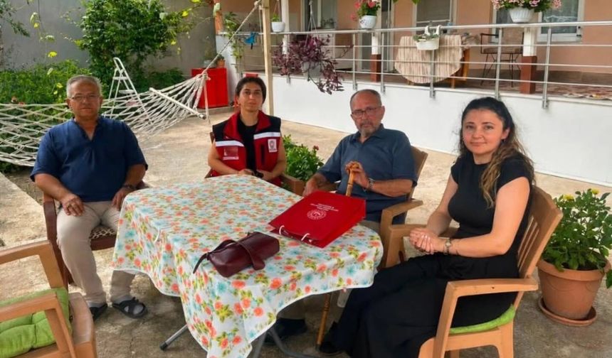 Şehit Mednan Tuna'nın Ailesine Anlamlı Ziyaret