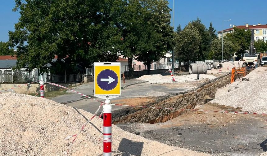 Bademlik Caddesi'nin Bir Bölümü Trafiğe Kapatıldı