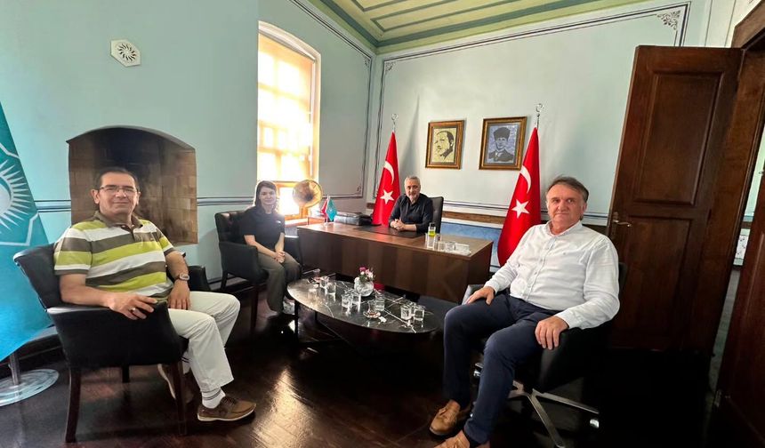 Milletvekili Sarıçam Konuklarını Ağırladı