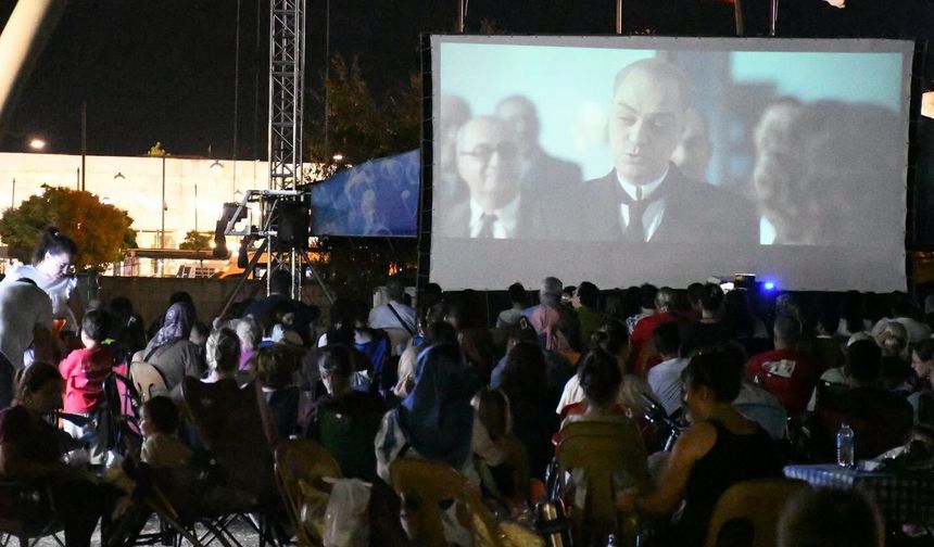 “Bir Cumhuriyet Şarkısı” LYFA’da Sinemaseverlerle Buluştu