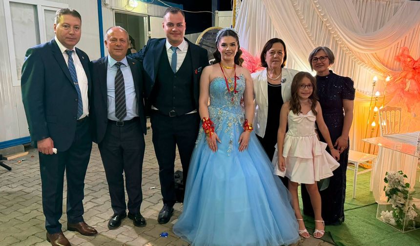 Başkan Çamlıca, Tuba ve Ataberk’in Nişanına Katıldı