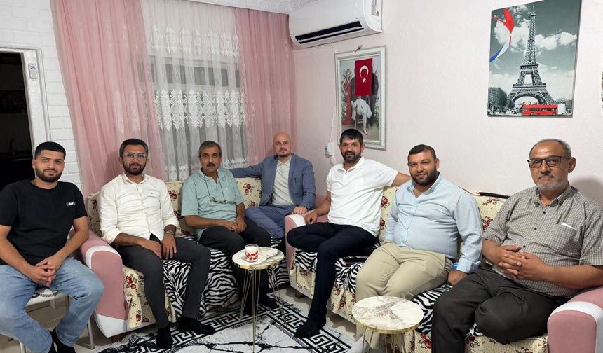 AK Parti’den Güneş Mahallesi’nde Hane Ziyareti