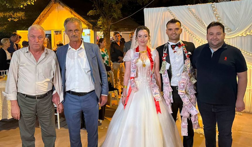 Başkan Gün, Betül ve Onur’un Düğününe Katıldı