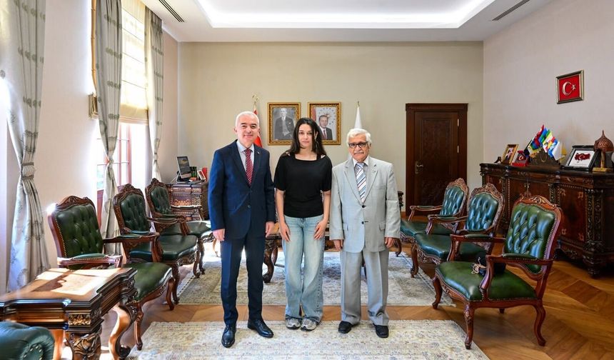 Vali Turan, İbrikçi ve Torunu Asya Duru’yu Ağırladı