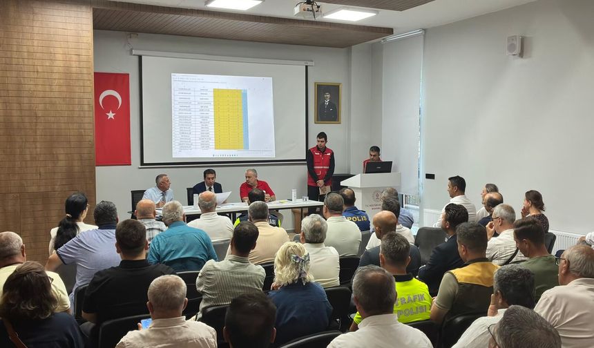 Lüleburgaz’da Halk ve Muhtarlar Toplantısı Düzenlendi