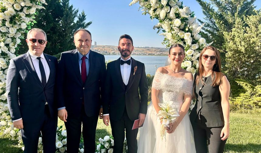 Başkan Ilık, Elif ve Burak’ın Düğününe Katıldı