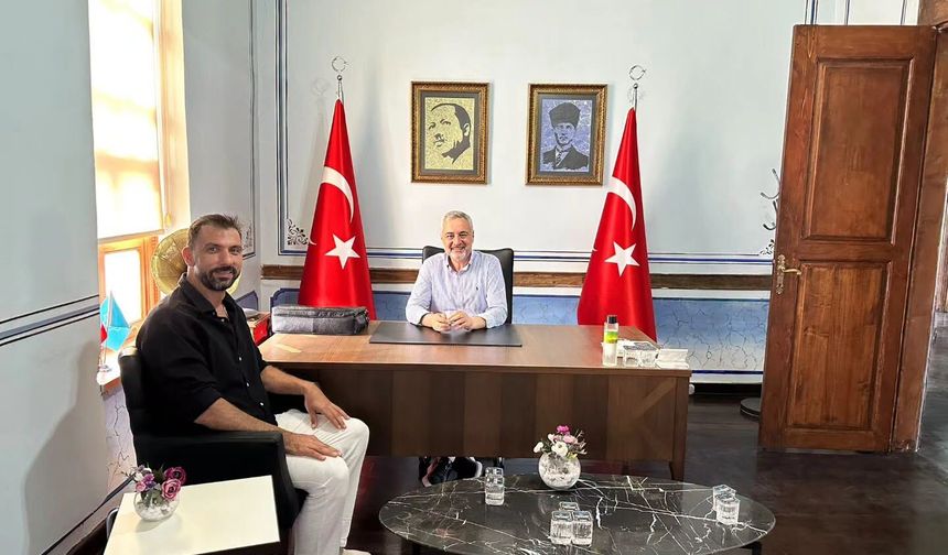 Milletvekili Sarıçam, Esnaf Şenol Morova’yı Ağırladı
