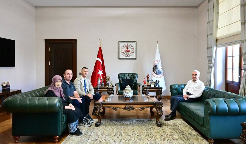 Vali Turan, Şehit Annesi Nebiye Doğan’ı Ağırladı