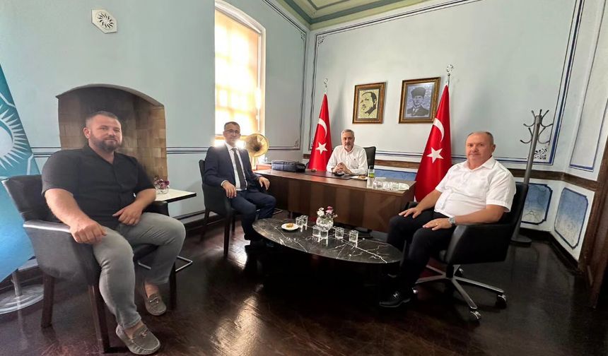 Milletvekili Sarıçam’a Yerel Yönetimlerden Ziyaret