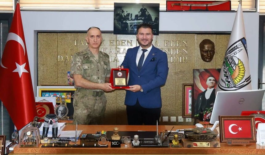 Garnizon Komutanı Karamürsel’den Başkan Yayla’ya Ziyaret