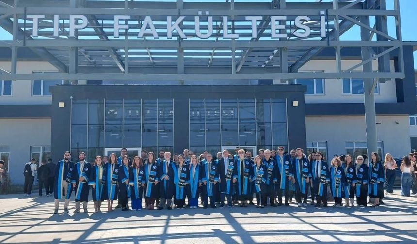 Kırklareli Üniversitesi Tıp Fakültesinde Yeni Eğitim Yılı Başladı