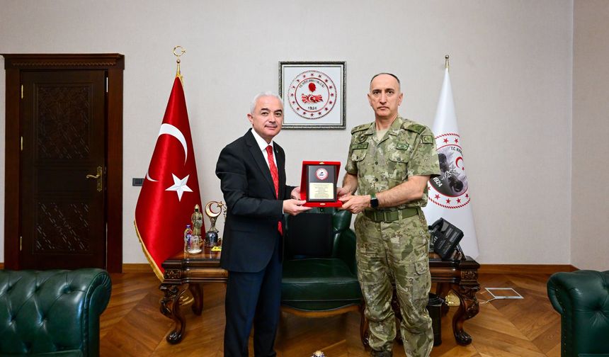 Vali Turan, Babaeski 1’inci Zırhlı Tugay Komutanı’nı Ağırladı