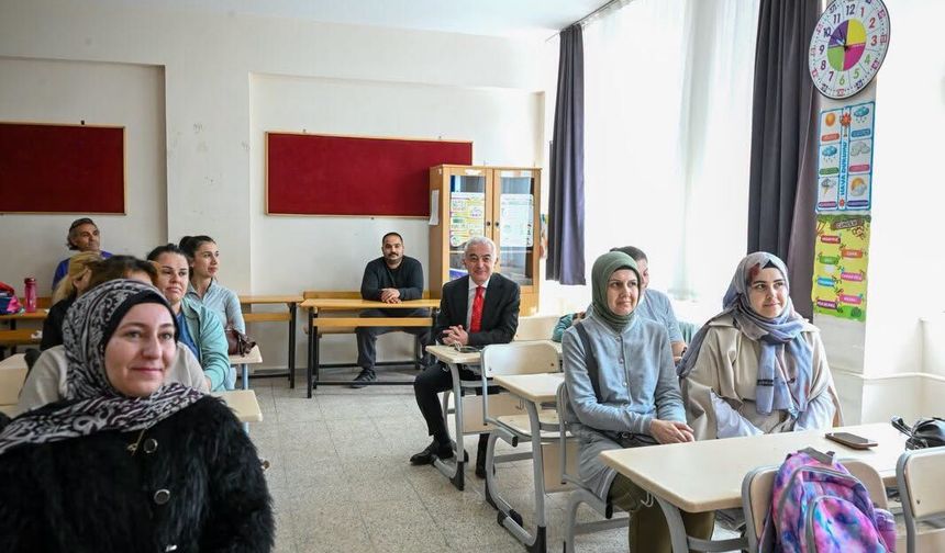 Vali Turan’dan Kırklareli’nde Okullara Eğitim Ziyareti
